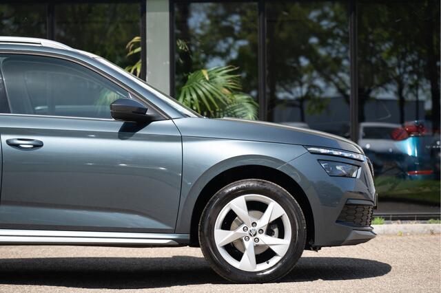 Skoda Kamiq 1.0 TSI Style | Navi by App | El. Trekhaak | Camera | Elek. Achterklep | Keyless | 17"