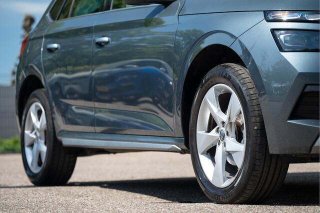 Skoda Kamiq 1.0 TSI Style | Navi by App | El. Trekhaak | Camera | Elek. Achterklep | Keyless | 17"