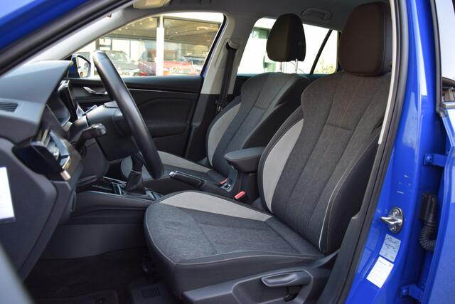 Skoda Kamiq 1.5 TSI 150PK ACT Business Edition | Org. NL | BOVAG Garantie | Trekhaak | Achteruitrijcamera | Virtual Cockpit | Full LED | Verwarmde Stoelen&Voorruit | Cruise&Climate Control |