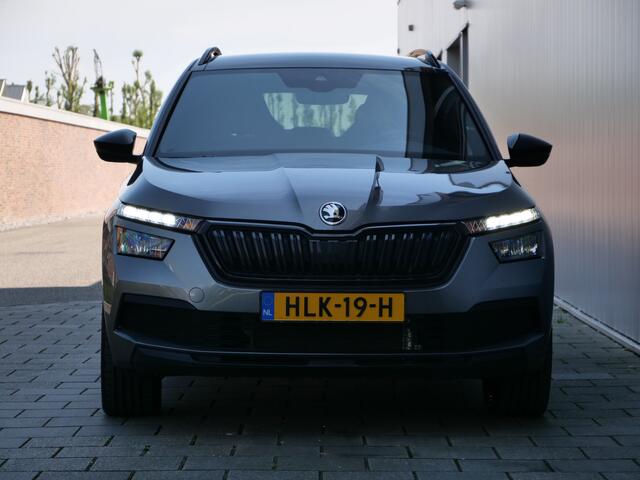 Skoda Kamiq 1.0 TSI 110pk Sport Business AUTOMAAT Sportstoelen / Panoramadak / LED-koplampen