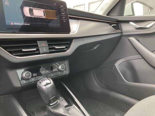 Skoda Kamiq 1.0TSI/110PK Business Edition · Panoramadak · Apple Car Play · Navigatie · Parkeersensoren