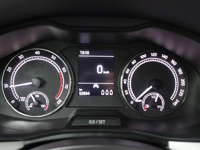 Skoda Kamiq 1.0 TSI Sport Business | 110 PK | Panoramadak | Climate control | Apple Carplay/Android Auto |