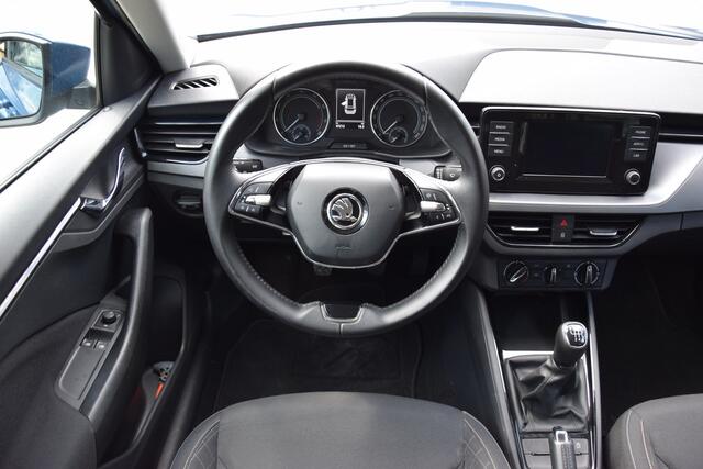 Skoda Kamiq 1.0 TSI Ambition | Org. NL | BOVAG Garantie | Apple Carplay/Android Auto | Cruise Control | Parkeersensoren Achter | Full LED | Airco | 16'' Velgen | Lane Assist |