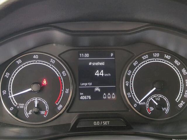 Skoda Kamiq 1.5 TSI ACT Sport Business Sfeer | Climate | Donkere Hemel | Sport Stoelen | Multi Media | Carplay | Navi | Bots | Cruise | NL-Auto | Volledig Onderh.