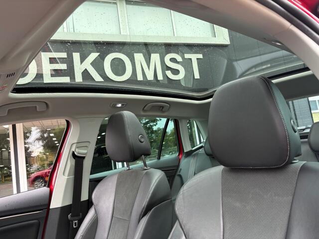 Skoda Kamiq TSI Automaat Panorama Dak Leder Virtual cockpit Parkeerhulp Winterpakket