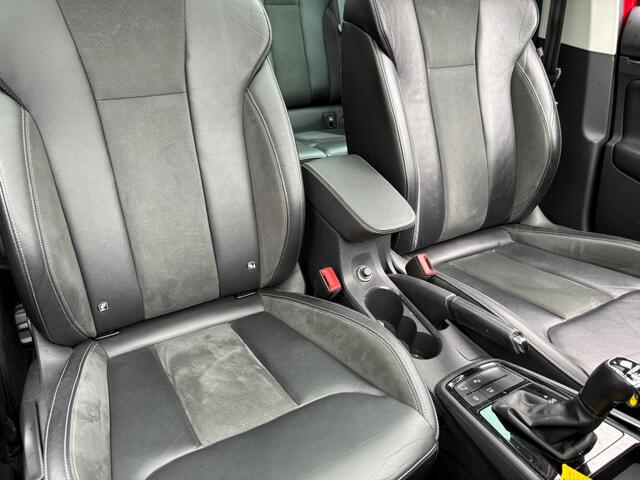 Skoda Kamiq TSI Automaat Panorama Dak Leder Virtual cockpit Parkeerhulp Winterpakket
