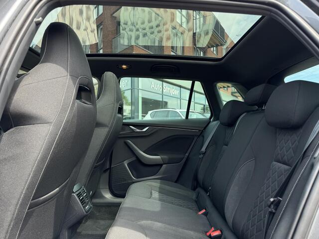 Skoda Kamiq 1.0 TSI Sport Business | Camera | 18LM | Panodak | Sportstoelen | App-Navi
