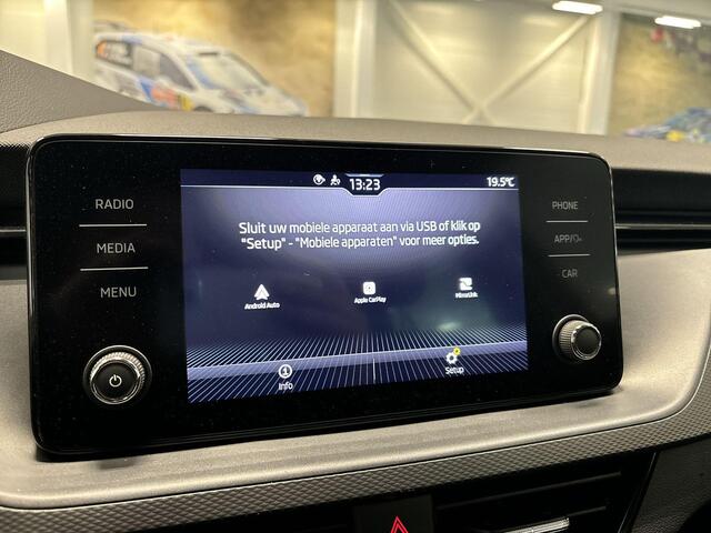 Skoda Kamiq 1.0 Tsi 110pk DSG Business Edition · Camera · Apple/Android Car Play · P-Sensoren · Cruise Control · Stoelverwarming · 16'' Inch · Garantie t/m 09-05-2027 of 120.000km