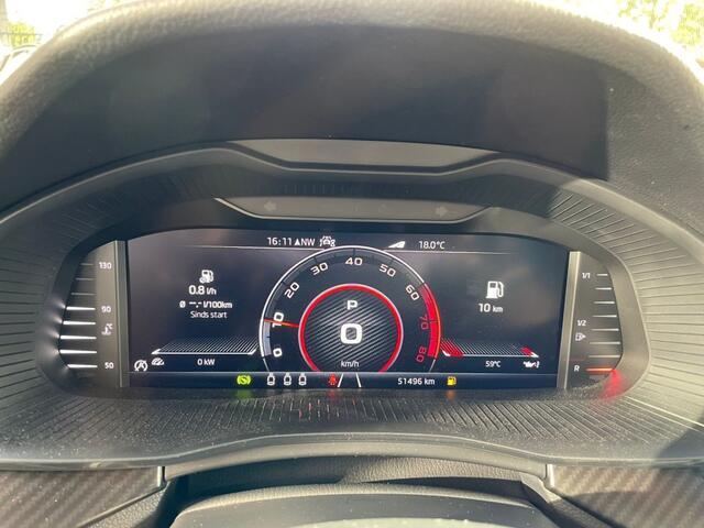 Skoda Kamiq 1.5 TSI Monte Carlo, Pano, Elek. Trekhaak, Camera, Carplay, Helemaal vol!