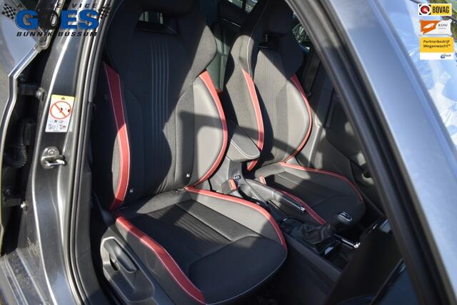 Skoda Kamiq 1.0 TSI monte carlo, panorama dak, stoelverw, race stoelen