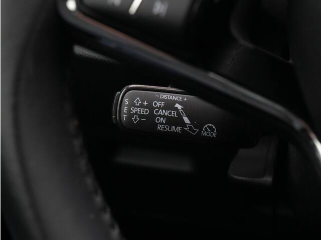 Skoda Kamiq 1.0 TSI 110 pk DSG Style | Full LED koplampen | Sportonderstel | Achteruitrijcamera | Adaptive Cruise | 17 inch