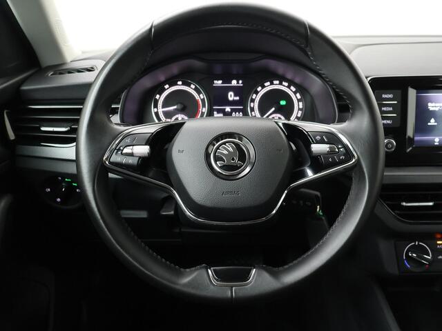 Skoda Kamiq 1.0 TSI Ambition | 110 PK | Automaat | LED verlichting | Apple Carplay/Android Auto |