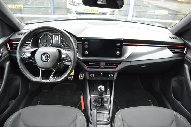 Skoda Kamiq 1.0 TSI Sport Business | Org. NL | BOVAG Garantie | Achteruitrijcamera | Cruise&Climate Control | Apple Carplay/Android Auto | Sportstoelen | 16'' Velgen | PDC Achter |