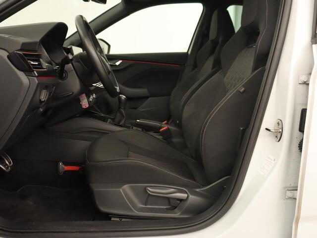 Skoda Kamiq 1.0 TSI Sport | Carplay | Climate control | Parkeerhulp | Cruise control | Full LED | DAB | Sportstoelen | Bluetooth | Sportstuur