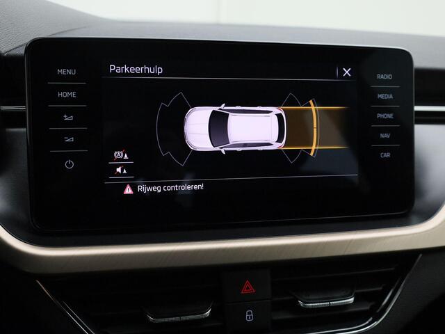 Skoda Kamiq 1.0TSI/110PK Business Edition · Apple/Android Car Play · Stoelverwarming · Parkeersensoren · Trekhaak