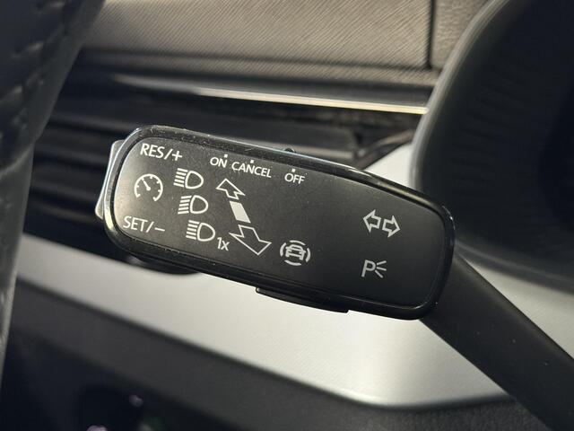 Skoda Kamiq 1.0 TSI Ambition | Cruise | Clima | Camera | PDC achter | Carplay | LM velgen ( Vestiging - Vianen )