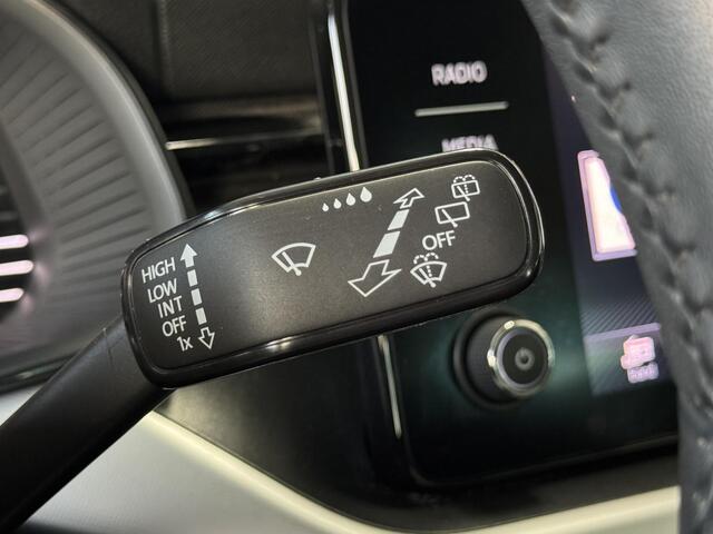 Skoda Kamiq 1.0 TSI Ambition | Cruise | Clima | Camera | PDC achter | Carplay | LM velgen ( Vestiging - Vianen )