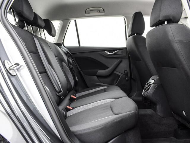 Skoda Kamiq 1.0 TSI 110pk Active · Apple/Android Car Play · Airco · DAB · Radio · LED Koplampen · 16'' Inch · Garantie t/m 11-09-2027 of 100.000km