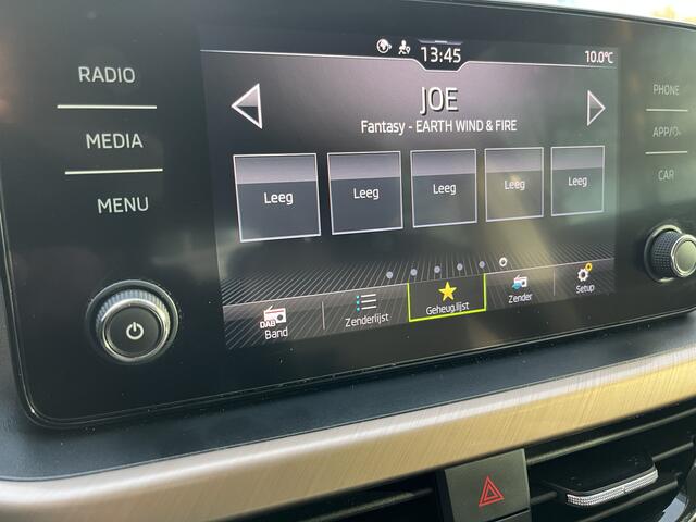 Skoda Kamiq 1.0 TSI Style | AUTOMAAT | DEALER OH | CARPLAY | CLIMA | CRUISE | PDC | STOELVERW.