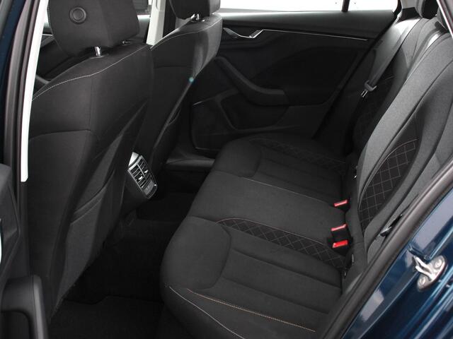 Skoda Kamiq 1.0 TSI 110pk DSG Dynamic | Navigatie | Apple Carplay/Android Auto | Camera | Adaptive Cruise Control | Stoelverwarming | Ledverlichting