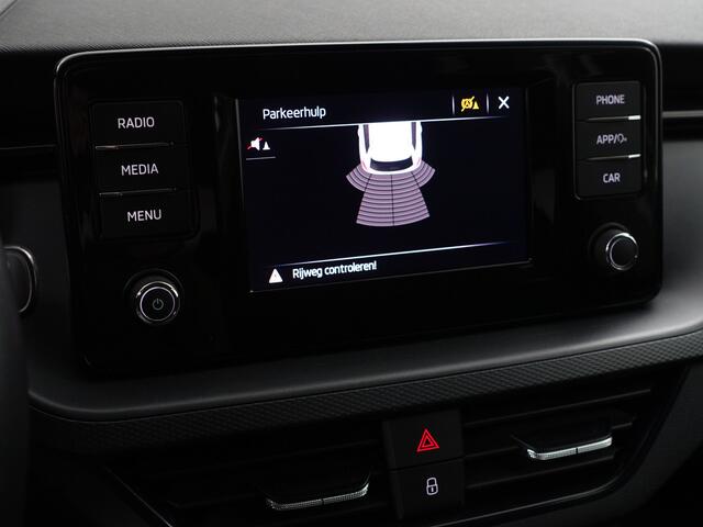 Skoda Kamiq 1.0 TSI Sport Business Aut- Carplay, Android Auto, Stoelverwarming, Keyless, Park Assist, Lane Assist