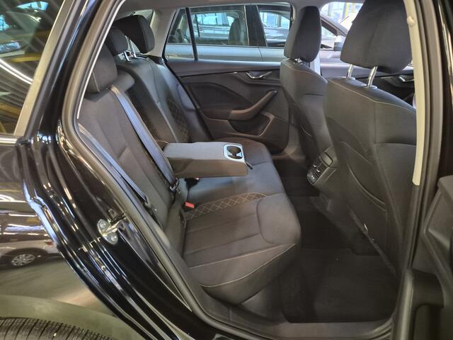 Skoda Kamiq 1.0 TSI Ambition -110pk- Automaat | Camera | Climat Control | Stoelverwarming | Rijklaarprijs incl. 1 jaar Bovag garantie