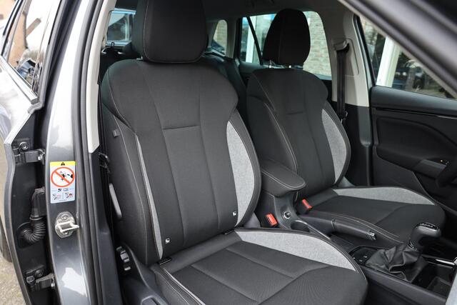 Skoda Kamiq 1.0 TSI Selection STOEL/STUURVERW. CAMERA ACC CARPLAY DAB CRUISE CLIMA LANE-ASSIST 2XPDC LMV