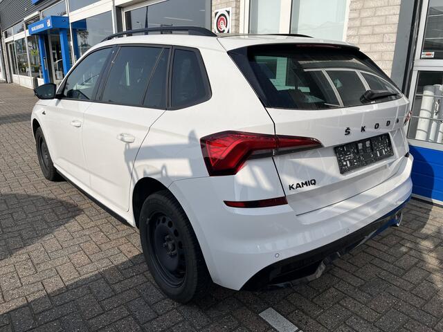 Skoda Kamiq 1.0 TSI Monte Carlo / AUTOMAAT/ PANO/ ELEK.ACHTERKLEP/ STOELVERWARMING/ PARK.SENSOREN V+A/ CAMERA/ KEYLESS/ CRUISE CONTROL/ SMARTLINK/ VIRTUAL COCKPIT/ NAVI/ DAB/ CLIMA/ LED/ 18'' LMV