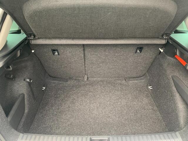 Skoda Kamiq 1.0 TSI Ambition, Navi, Cruise, Airco, All in prijs inclusief apk en afleverbeurt!