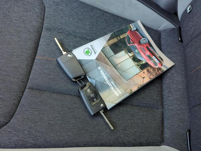 Skoda Kamiq 1.0 TSI Business Edition 13.049 km !!! Full LED / PDC