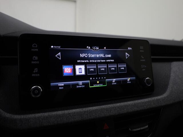 Skoda Kamiq 1.0TSI/115PK Selection DSG · Apple/Android Car Play · Camera + Parkeersensoren · Stoelverwarming · Garantie t/m 06-02-2027