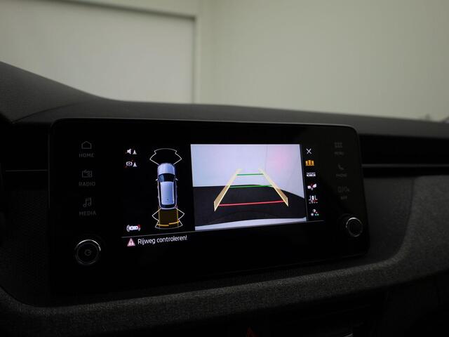 Skoda Kamiq 1.0TSI/115PK Selection DSG · Apple/Android Car Play · Camera + Parkeersensoren · Stoelverwarming · Garantie t/m 06-02-2027