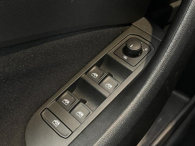 Skoda Kamiq 1.0 TSI 115pk Sport Business | Dealer onderhouden | Automaat | Led | Stoelverwarming | Cruise | All-season banden |