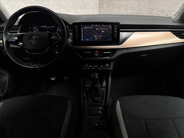 Skoda Kamiq 1.0 TSI Sport (VIRTUAL COCKPIT, APPLE CARPLAY, GROOT NAVI, CLIMATE, STOELVERWARMING, SPORTSTOELEN, PARKEERSENSOREN, KEYLESS, CRUISE, PARKEERSENSOREN, NIEUWE APK, NIEUWSTAAT)
