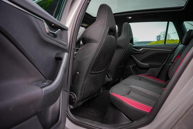 Skoda Kamiq 1.0 TSI Business Edition Monte Carlo Panoramadak Stoelverw. Carplay Digital Dash