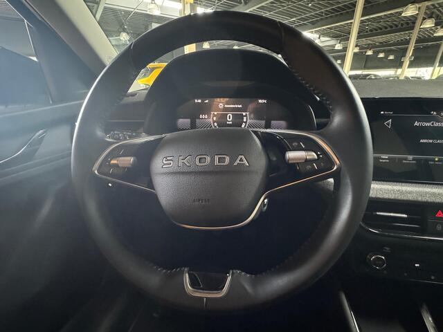 Skoda Kamiq 1.0 TSI Black Dots AppleCarplay Black edtion Navigatie LMV
