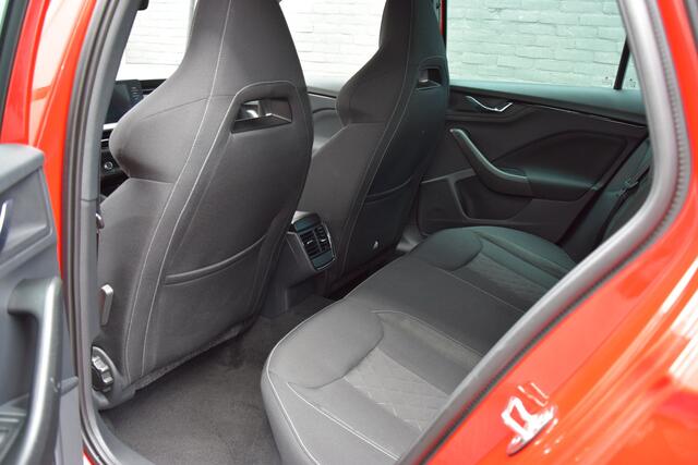 Skoda Kamiq 1.0 TSI Sport Business DSG Automaat | Org. NL | BOVAG Garantie | Camera | Full LED | Cruise&Climate Control | Dodehoekdetectie | Apple Carplay/Android Auto |