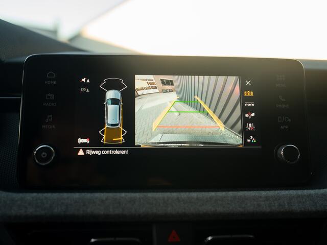 Skoda Kamiq 1.0 TSI Business Edition | Camera | Elk. A-klep | Keyless | Prijs Rijklaar!!