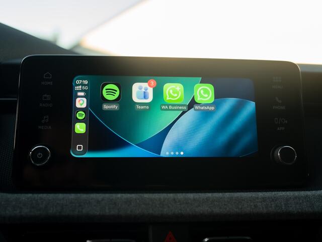 Skoda Kamiq 1.0 TSI Business Edition | Camera | Elk. A-klep | Keyless | Prijs Rijklaar!!