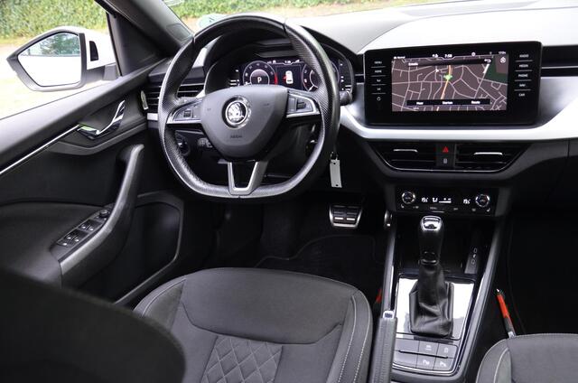 Skoda Kamiq 1.5 TSI ACT Sport Business Automaat/Navi/Pdc/Ecc/Led/Virtual dashboard/Achteruitrijcamera/Cr-Controle/19-Inch Lmv/Stoelverwarming/Adaptive Cruise Control