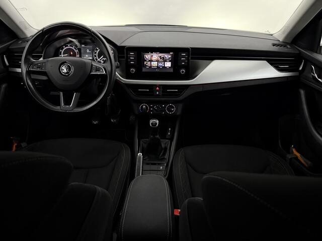 Skoda Kamiq 1.0 TSI Active Airco, Apple carplay, Parkeersensoren, A start stop, Cruise control, Lichtmetalen velgen, Stoelverwarming