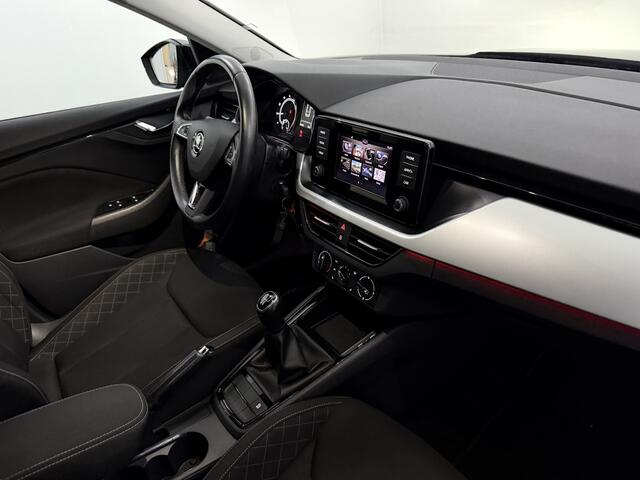 Skoda Kamiq 1.0 TSI Active Airco, Apple carplay, Parkeersensoren, A start stop, Cruise control, Lichtmetalen velgen, Stoelverwarming