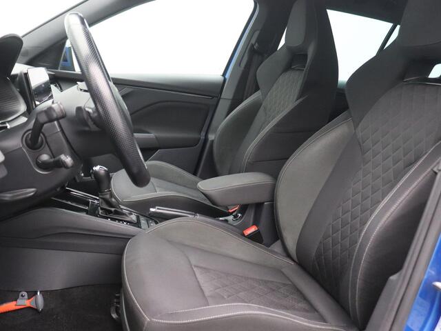 Skoda Kamiq 1.5 TSI ACT Sport Business 150PK DSG Panoramadak, Achteruitrijcamera, 18" LM Velgen, LED-Verlichting, Stoelverwarming, Navi, Adaptieve Cruise Control