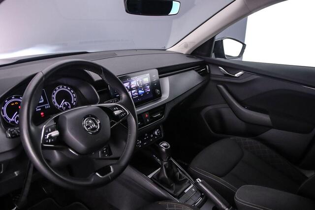 Skoda Kamiq Ambition 1.0 TSI 110pk Cruise control, Parkeersensor achter, LED koplampen, App connect, Airco, DAB, Radio, Bluetooth