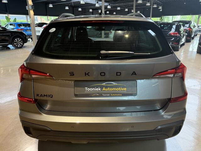 Skoda Kamiq Black Dots 1.0 TSI Business Edition Stoelverwarming Navigatie 17 Lmv achteruit Camera