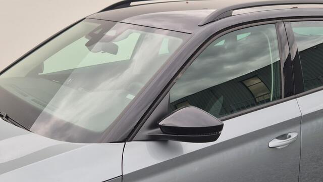 Skoda Kamiq 1.0 TSI Selection Camera achter - Zwarte gril - 17 inch Wielen - Winter Pack - Privacy Glass - Zwart dak en A Stijl -