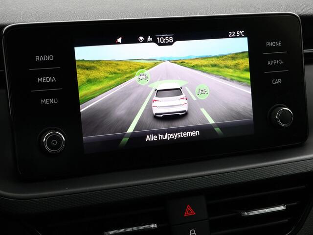 Skoda Kamiq 1.0 TSI 110pk DSG Business Edition · Apple/Android Car Play · Elektr. inklapbare buitenspiegels · Climatronic · Parkeersensoren · Cruise Control · Garantie t/m 20-11-2027 of 100.000km
