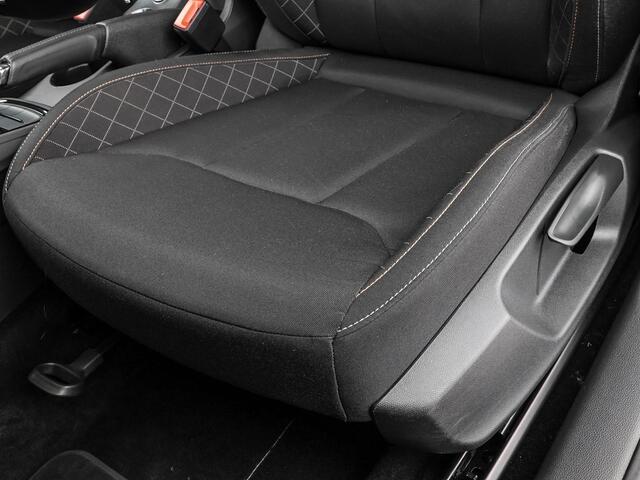 Skoda Kamiq 1.0 TSI 110pk DSG Business Edition · Apple/Android Car Play · Elektr. inklapbare buitenspiegels · Climatronic · Parkeersensoren · Cruise Control · Garantie t/m 20-11-2027 of 100.000km