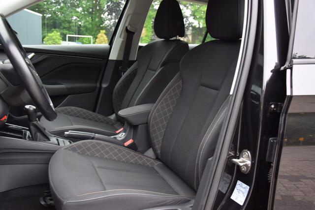 Skoda Kamiq 1.0 TSI 110PK Ambition | Org. NL | BOVAG Garantie | Parkeer Camera | Apple Carplay/Android Auto | DAB Audio | Cruise Control | Full LED | Airco | Multiunctioneel Stuur |