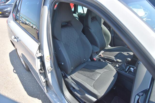 Skoda Kamiq 1.0 TSI Sport Business , EL TREKHAAK , CLIMATR , CR CONTR , LED KOPL , PDC A , V ST VERW ,